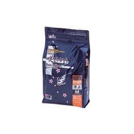 Saki-Hikari R Multi Season premium-koiruoka näyttelykoille viileisiin ja vaihteleviin vesiolosuhteisiin.